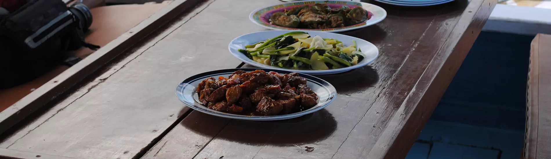 Bali food tour, learn the process of authentically making local culinary